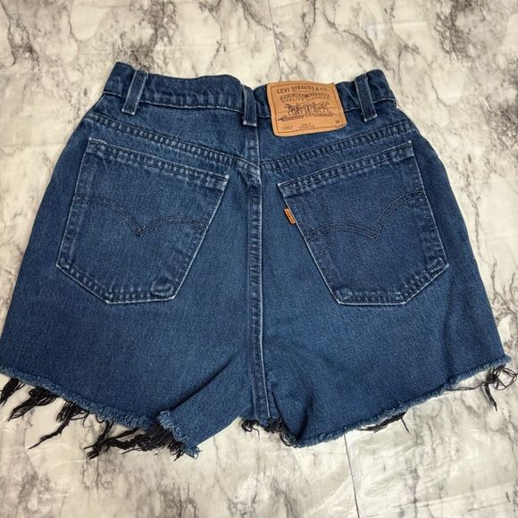 Vintage Levi’s Orange Tab Hi waisted shorts distressed cut size 9 dark wash boho - Picture 1 of 6